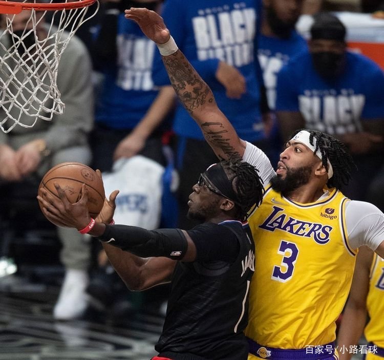 豪强对决南昌,湖人大战再度燃爆球场 豪强对决南昌,湖人大战再度燃爆球场