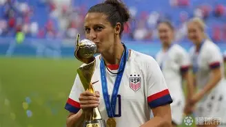 世界女足球员精英聚首，火拼争霸！