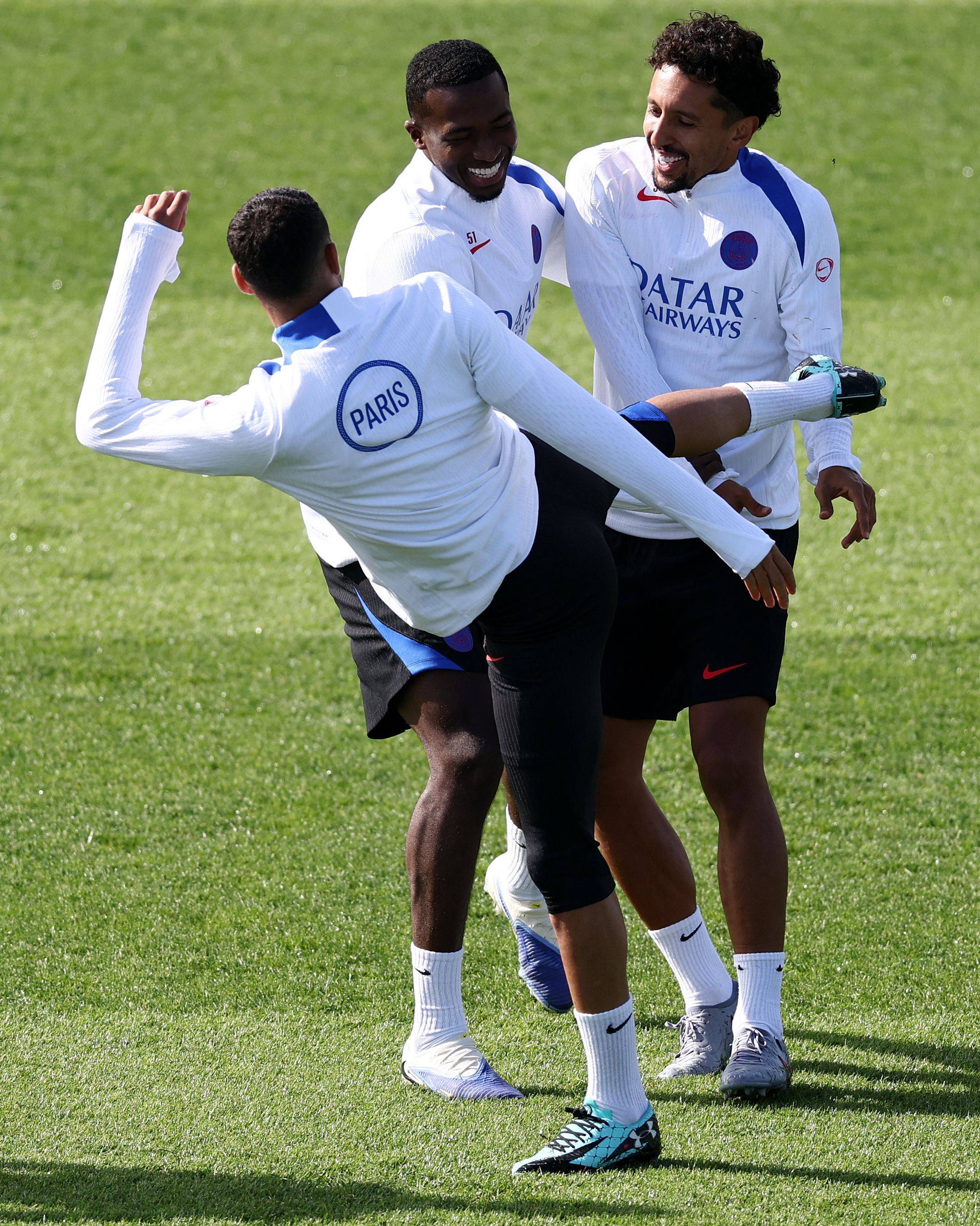 巴黎圣日耳曼中场赴西甲,为球队腾出位置的简单介绍 巴黎圣日耳曼中场赴西甲,为球队腾出位置的简单介绍