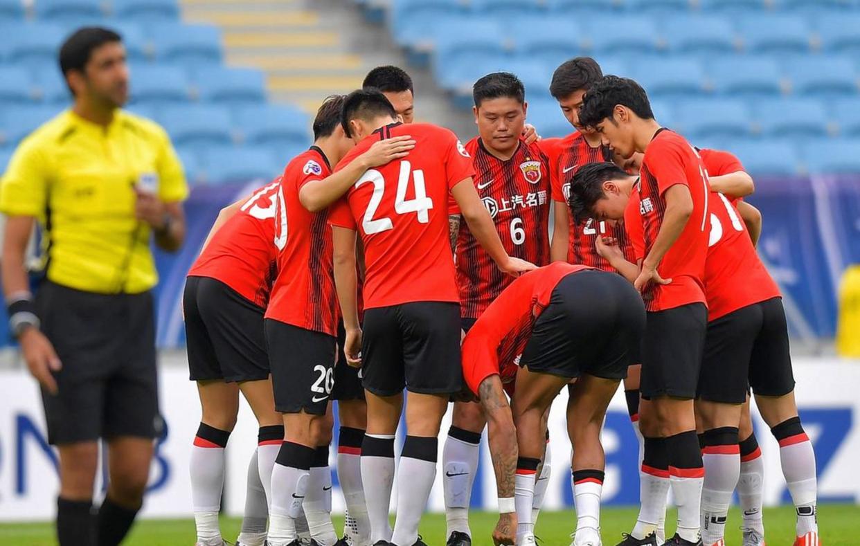 广州恒大出征亚足联杯，积极备战上港的简单介绍