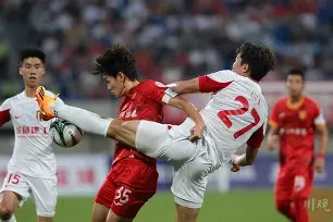 模拟器试玩-精彩的比赛呈现给球迷们一场视觉盛宴英语