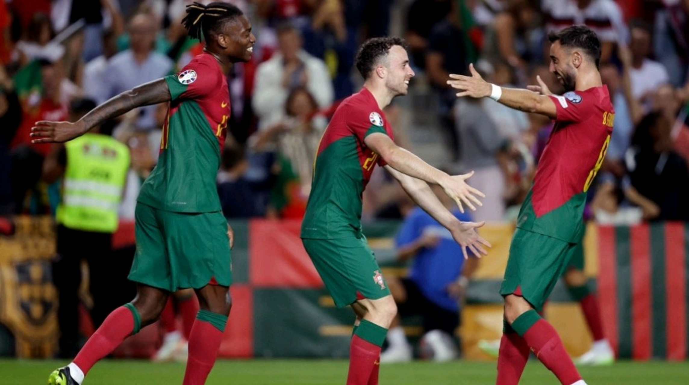 葡萄牙客场-击败卢森堡，继续领跑积分排名的简单介绍